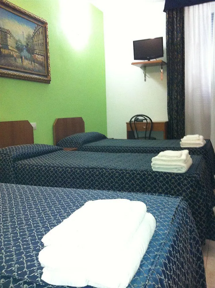 **  Hotel Aurelia Milano Centrale Italy