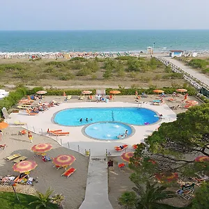 https://hotel-bertha-lido-di-jesolo.hotelinveneto.com